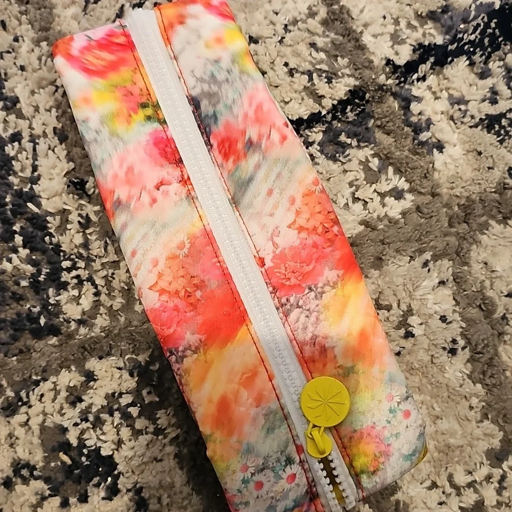 Athleta Supergoop Cosmetic Bag